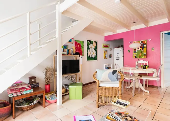 Idyllic Beachfront Apartamento