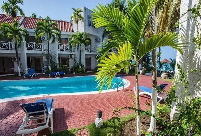 Idyllic Beachfront * Ocho Ríos