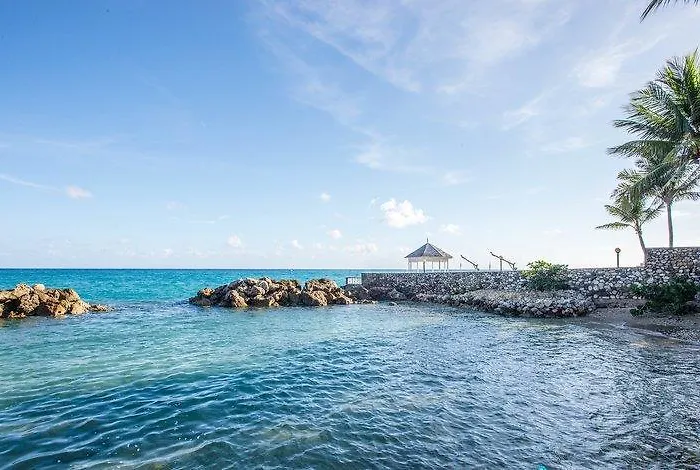 Apartamento Idyllic Beachfront *