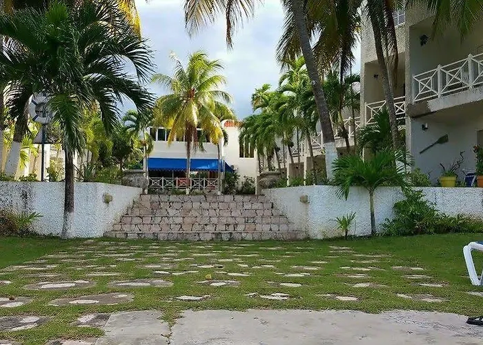 Idyllic Beachfront Apartamento Ocho Ríos